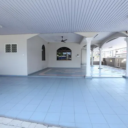 Warni 48 Whole Or Room Muar Bagian luar foto