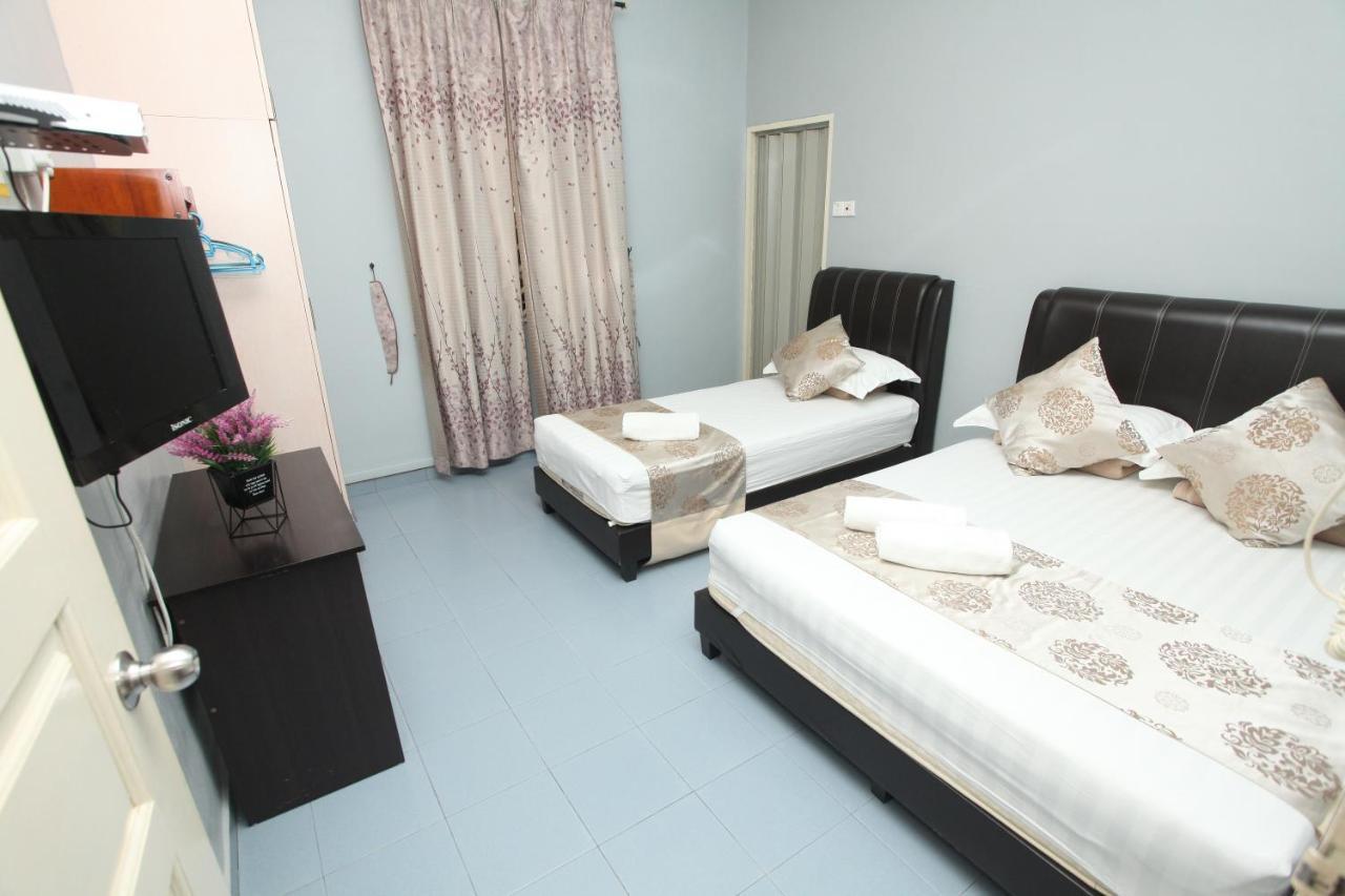 Warni 48 Whole Or Homestay Muar