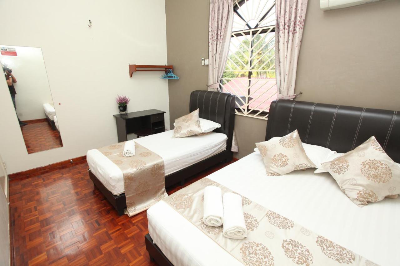 Warni 48 Whole Or Homestay Muar