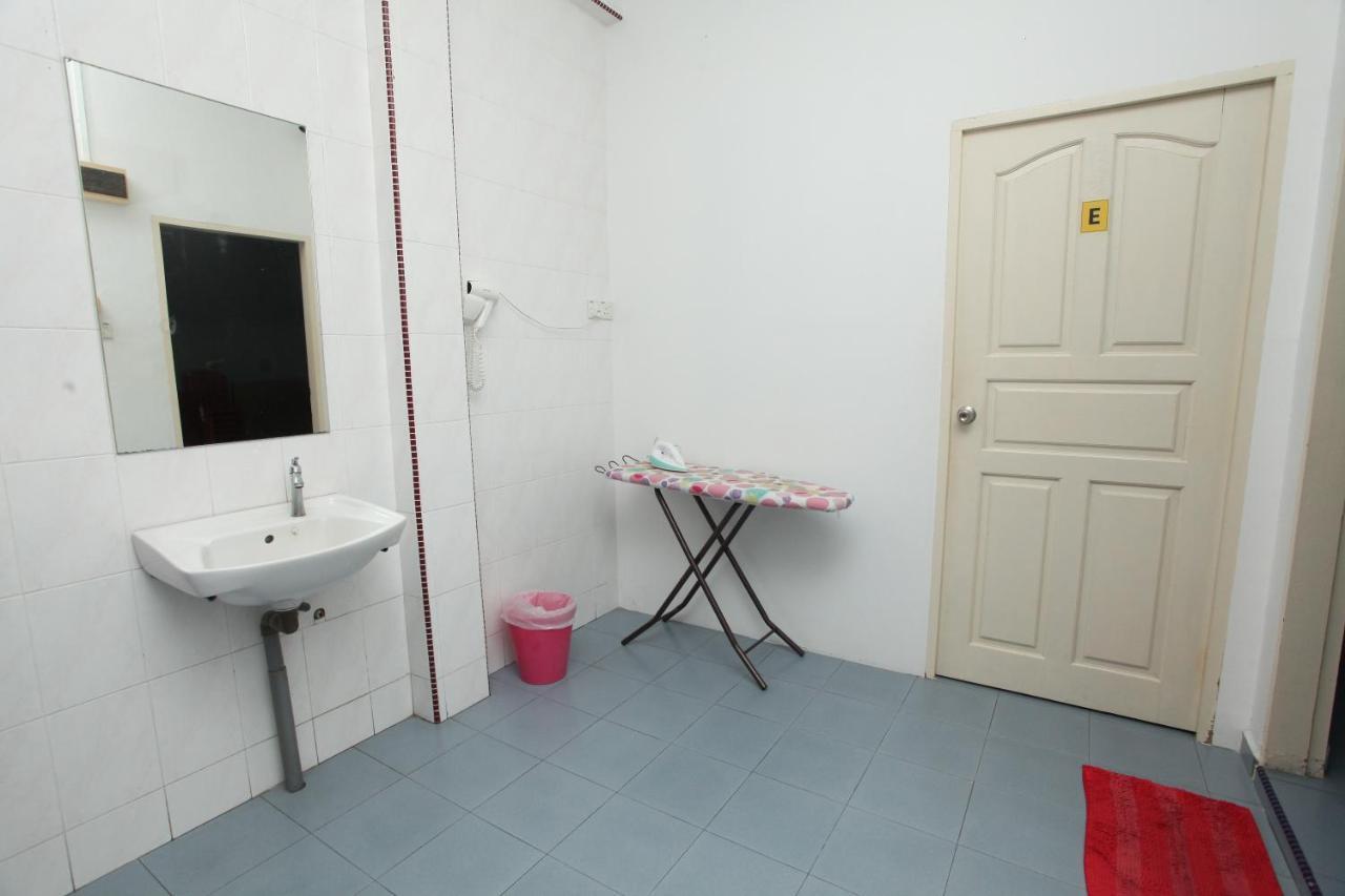 Warni 48 Whole Or Homestay *