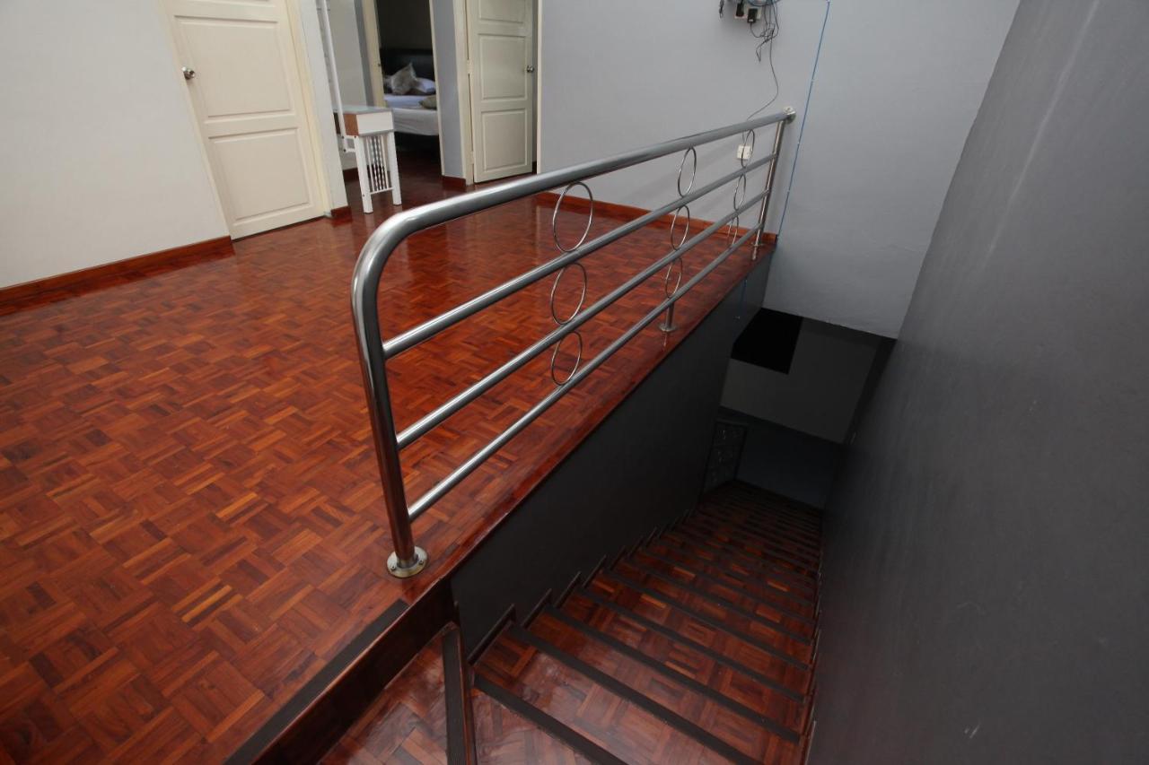 Warni 48 Whole Or Homestay *